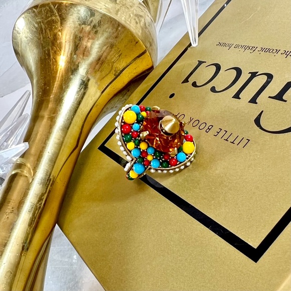 |SOLD| Gucci Pearl, Crystal & Multicolor Bead Embellished Cocktail Ring - Picture 4 of 16
